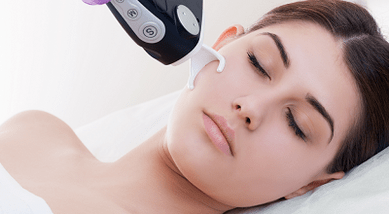 Qu'est-ce que le rajeunissement fractionné de la peau du visage