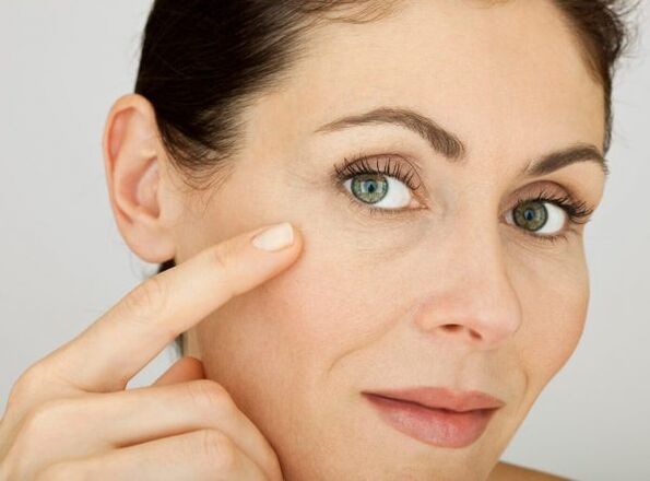 Les procédures cosmétiques après 45 ans visent à augmenter l'hydratation de la peau